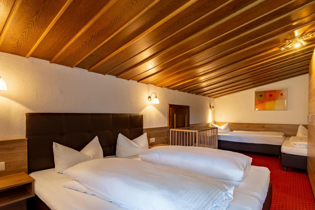 Kinderhotel Laerchenhof Obsteig Exteriör bild