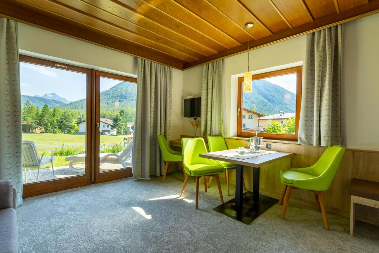 Kinderhotel Laerchenhof Obsteig Exteriör bild
