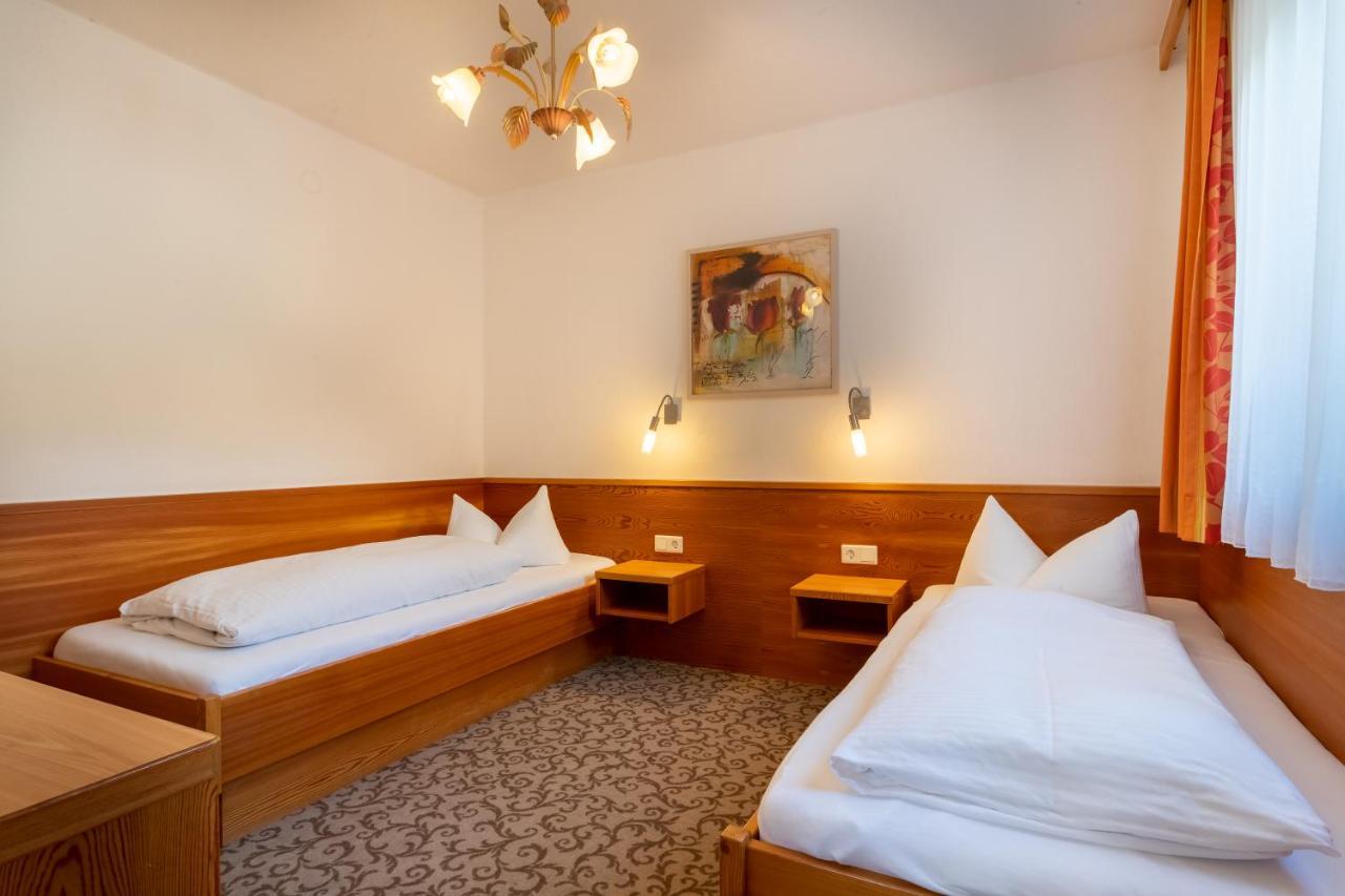 Kinderhotel Laerchenhof Obsteig Exteriör bild