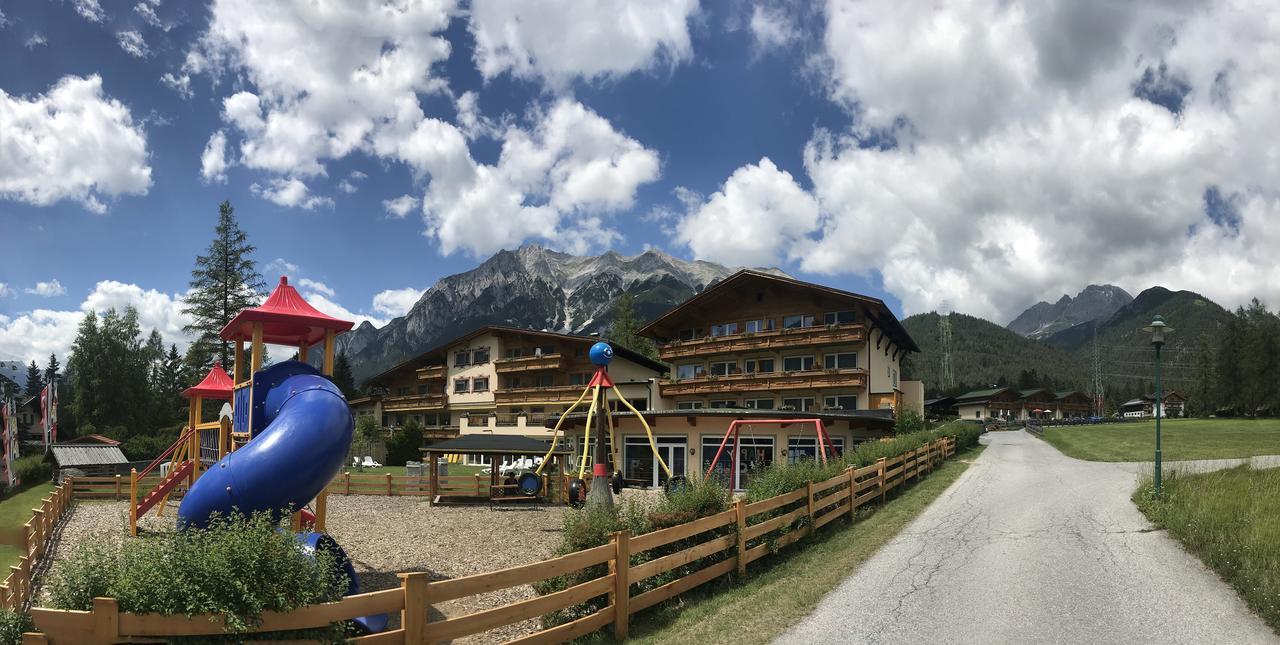 Kinderhotel Laerchenhof Obsteig Exteriör bild