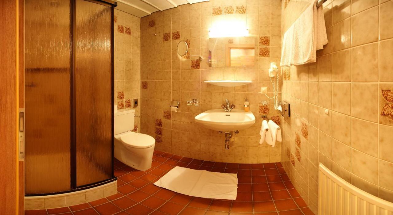 Kinderhotel Laerchenhof Obsteig Exteriör bild